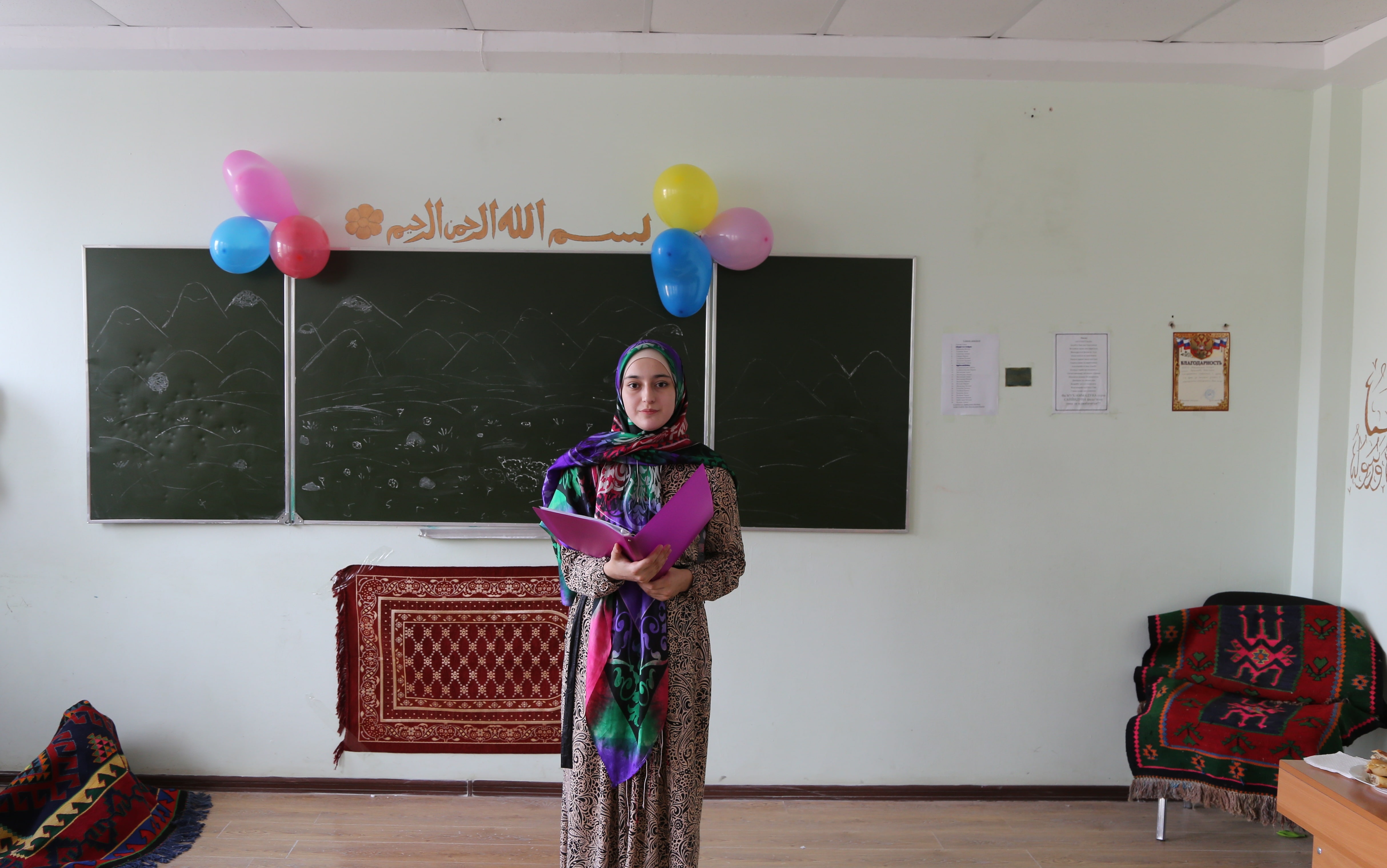 Студенты первого курса, медицинского колледжа имени Башларова, провели открытый урок на тему «Единство народов – богатства Дагестана»