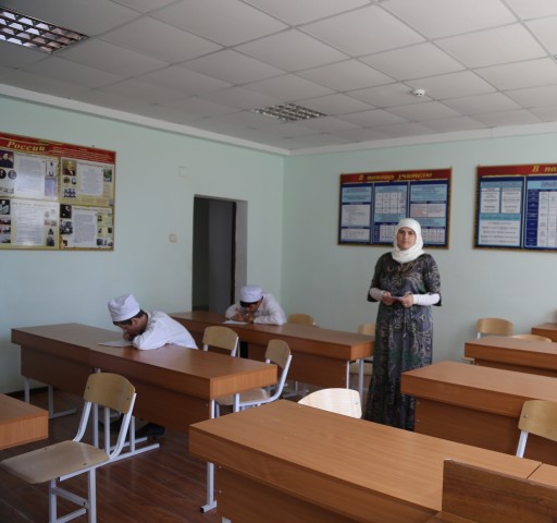 Поздравляем студентов колледжа  с окончанием летней зачетно – экзаменационной сессии