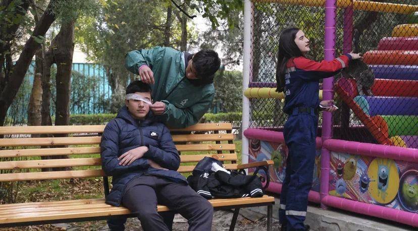 «А ну-ка, парни, а ну-ка, девушки!»