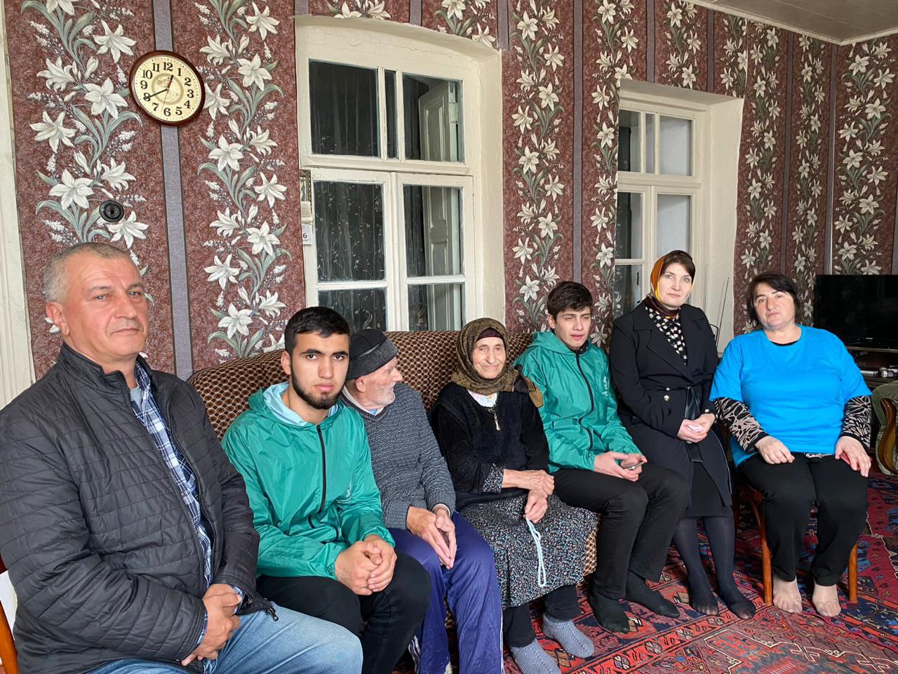 Активисты проекта «История солдата победы» навестили труженика   тыла  ВОВ