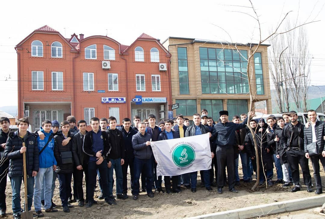 Акция по посадке деревьев «Зеленные километры»