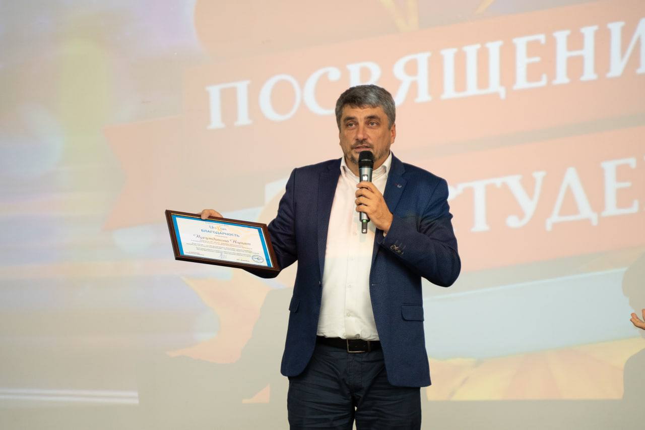 Благодарственные письма волонтерам от  фонда «Инсан»