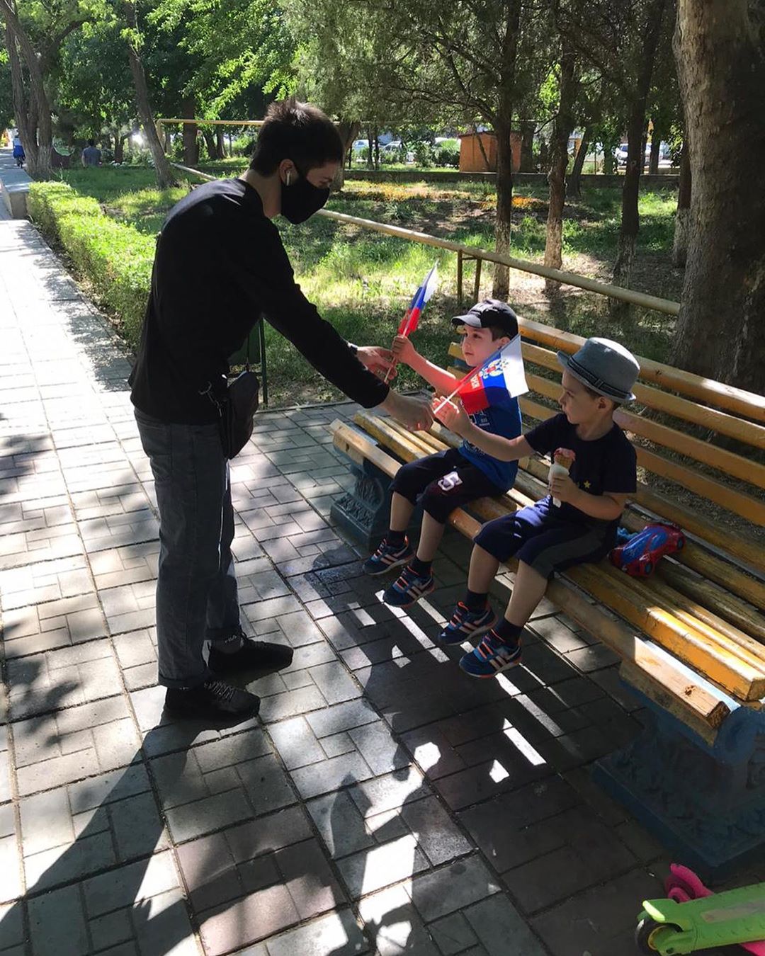 День России - 12 июня