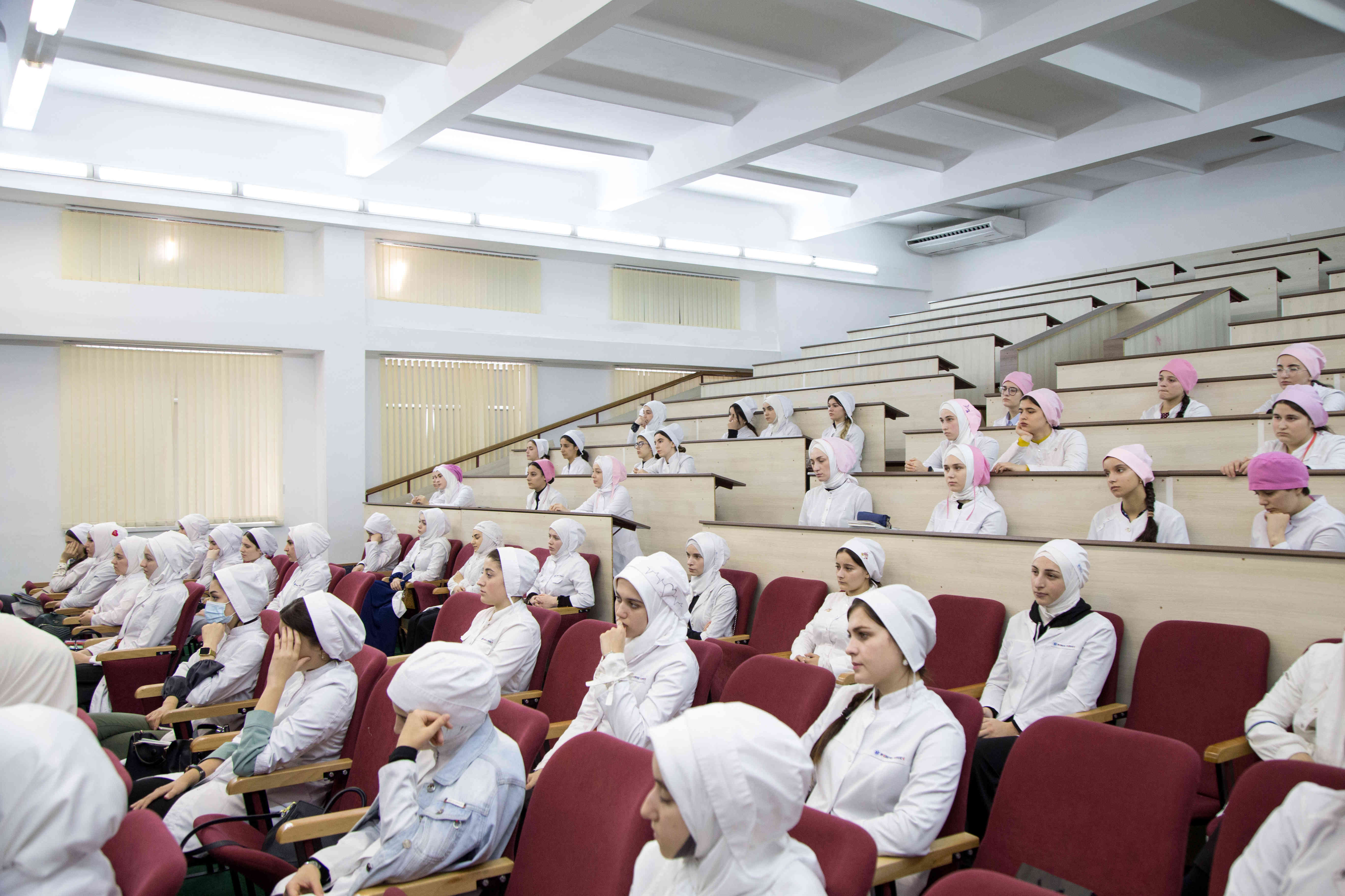 Девичья гордость и женское достоинство