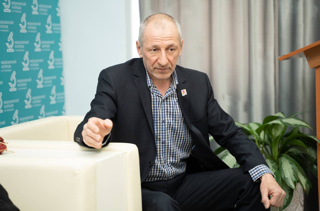 «Диалог на равных»