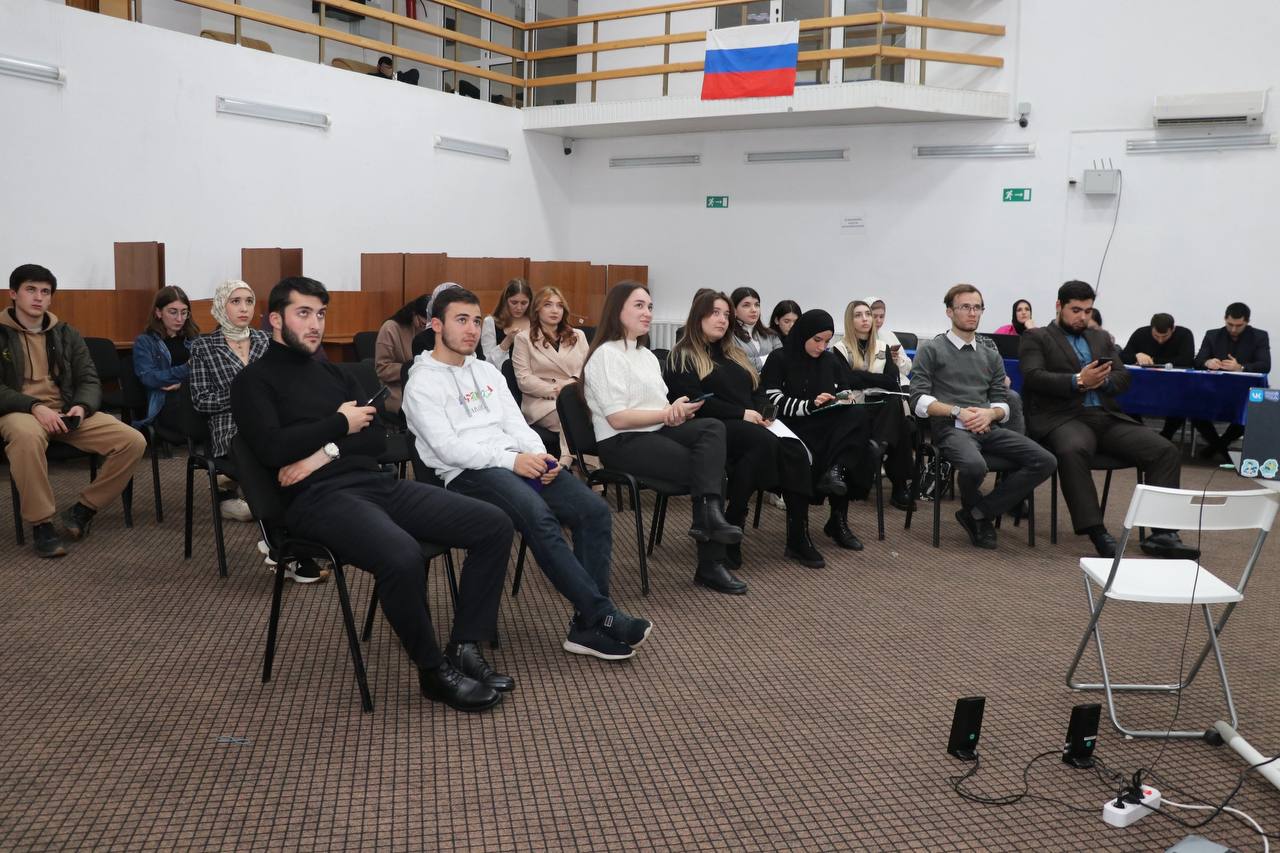 «Доброволец года».