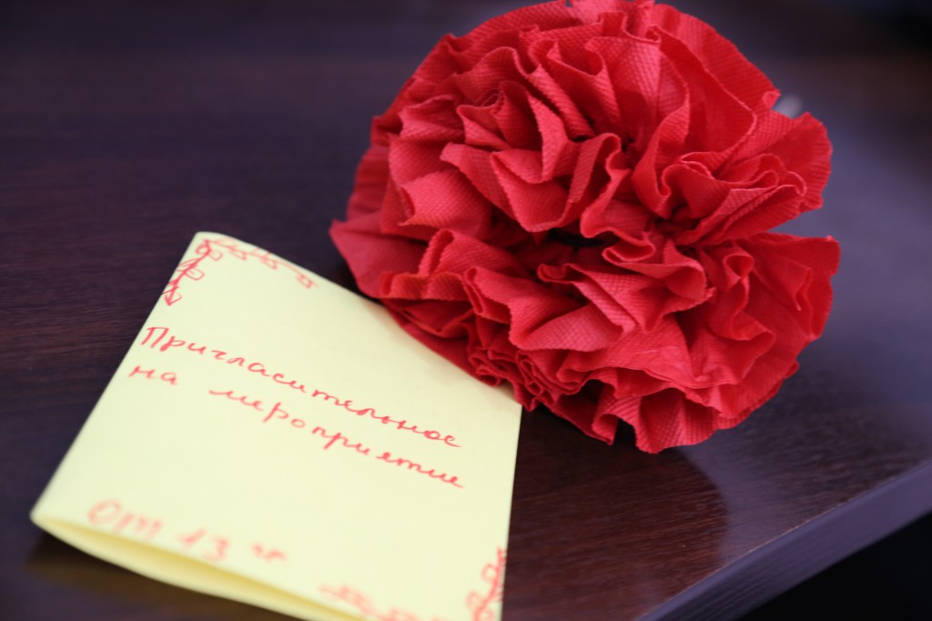 Открытый урок на тему «Путешествие по основам Ислама» провели студенты первого курса.