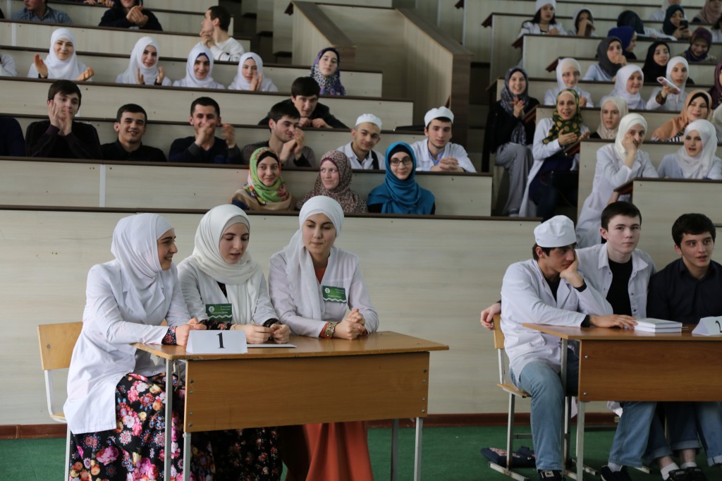 В медицинском колледже имени Башларова проводится конкурс по жизнеописанию Пророка Мухаммада (да благословит его Аллах и да приветствует)