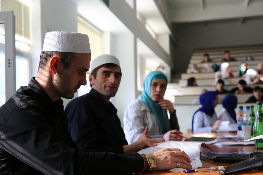 Второй этап конкурса по жизнеописанию Пророка Мухаммада (да благословит его Аллах и да приветствует) прошел в Медицинском колледже имени Башларова