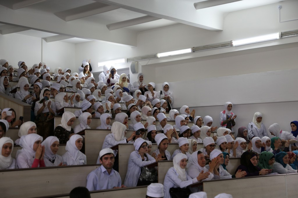 В Медицинском колледже имени Башларова прошло мероприятие посвященное Дню учителя