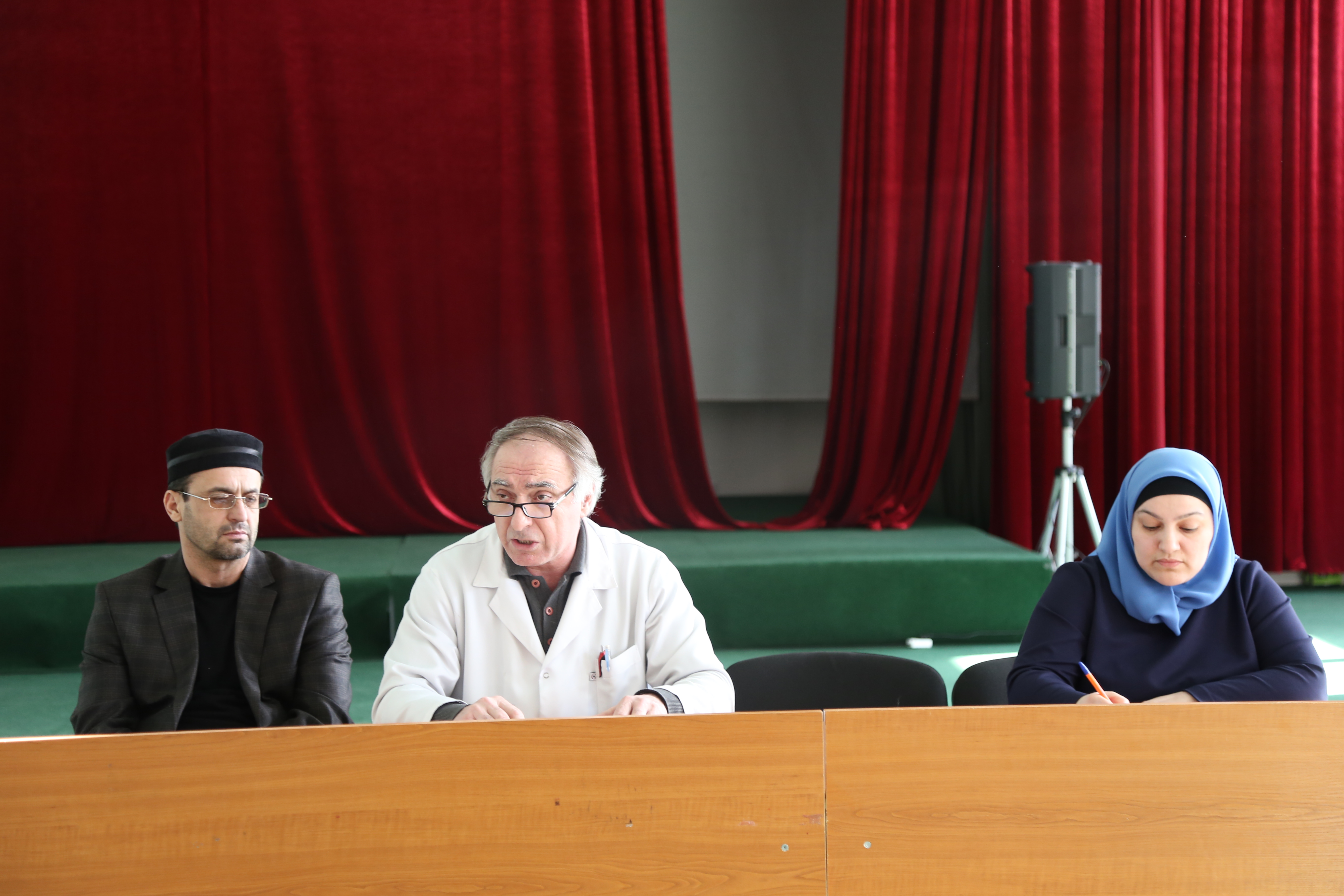 Заседание педагогического совета прошло в медицинском колледже имени Башларова 10.02.2016 года