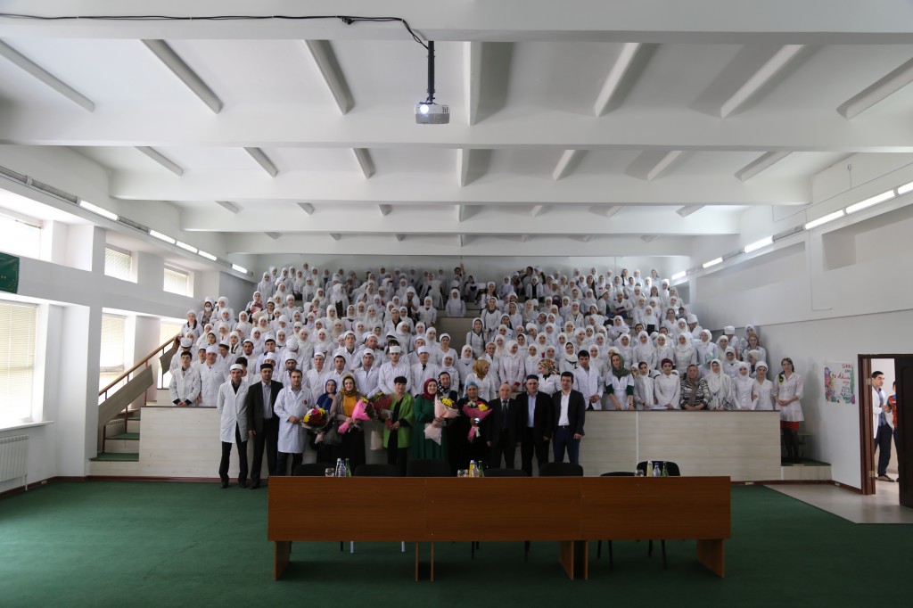 12 мая в медицинском колледже имени Башларова прошло мероприятие, посвященное международному дню медицинской сестры