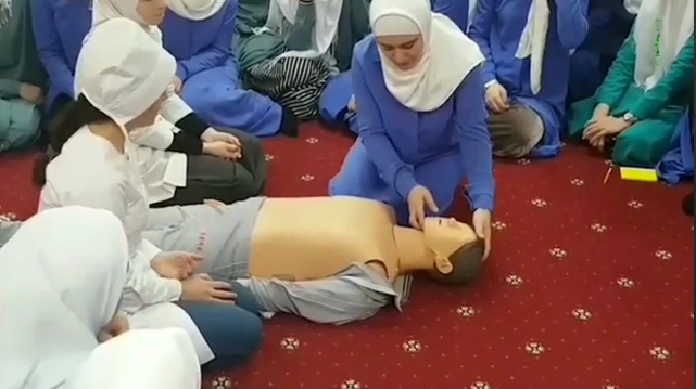 Студенты МК им. Башларова провели мастер класс по оказанию первой помощи