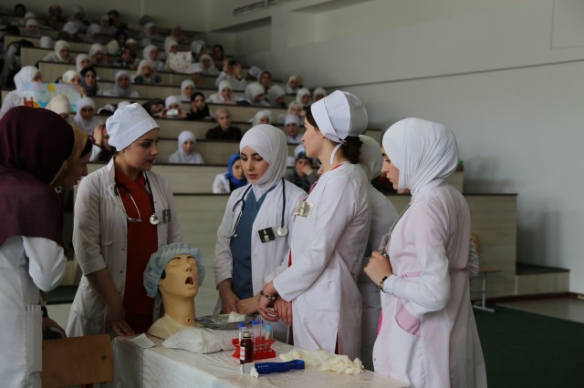 Конкурс «Лучший по профессии» между студентами 3 курса прошел в Медицинском колледже имени Башларова