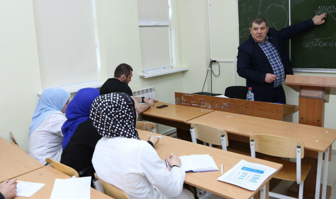 Преподаватели МК им. Башларова учатся писать социальные проекты.