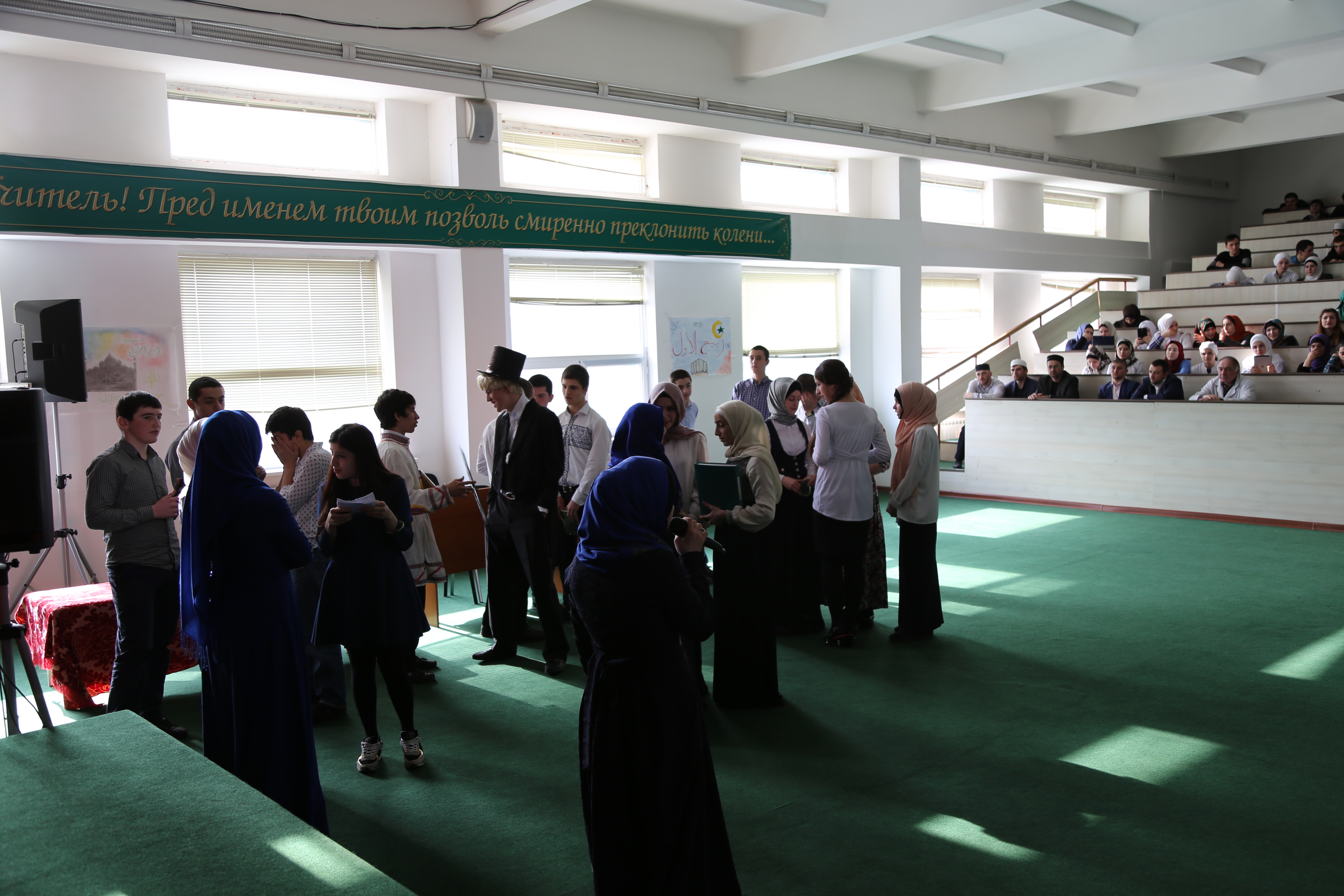 Студенты Медицинского колледжа имени Башларова провели литературный вечер в память Сергея Есенина