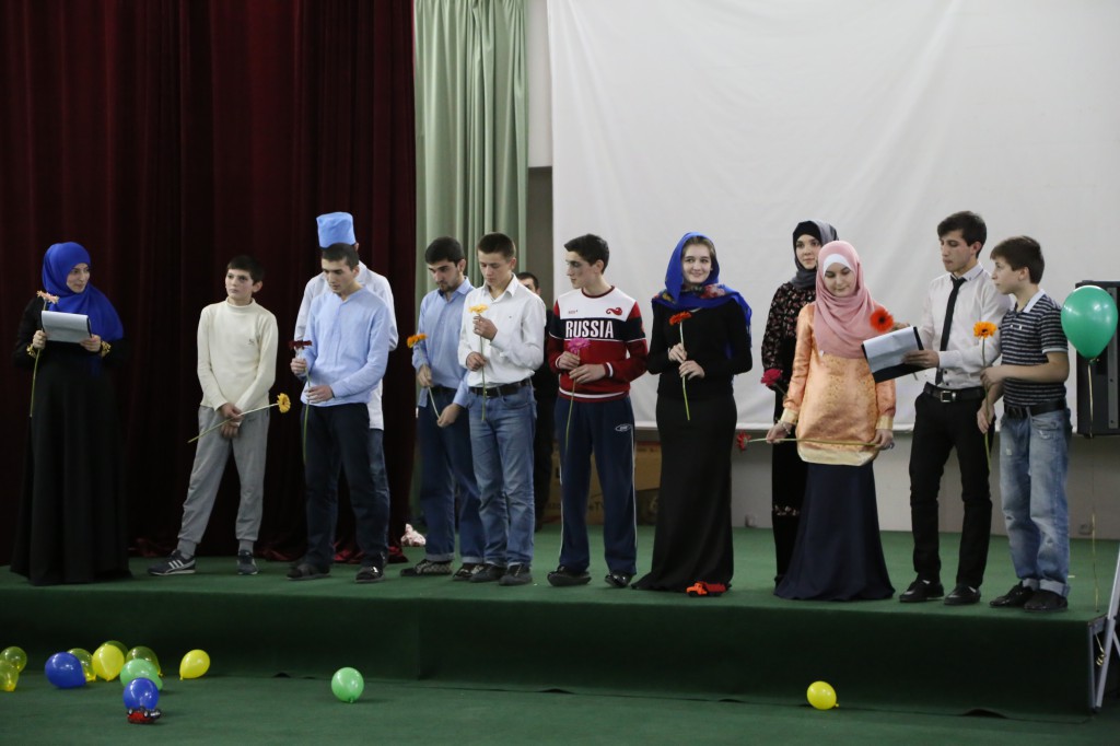 Студенты медицинского колледжа имени Башларова провели мероприятие посвященное Дню матери