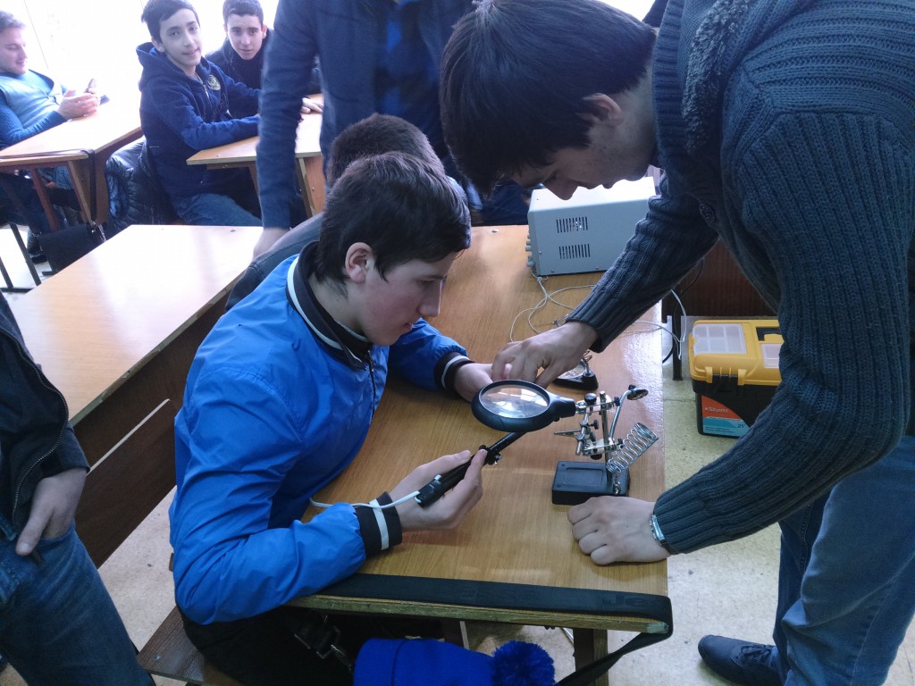 Встреча студентов Медицинского колледжа им. Башларова с профессорско- преподавательским составом ДГТУ, факультета Радиотехники, телекоммуникаций и мул...