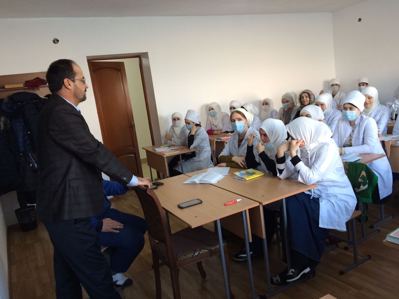 Мухаммад Гаджиев посетил филиал колледжа в городе Хасавюрт