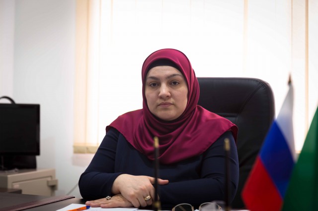 Дорогие братья и сёстры!  Поздравляю всех с наступлением любимого месяца мусульман – священного Рамадана