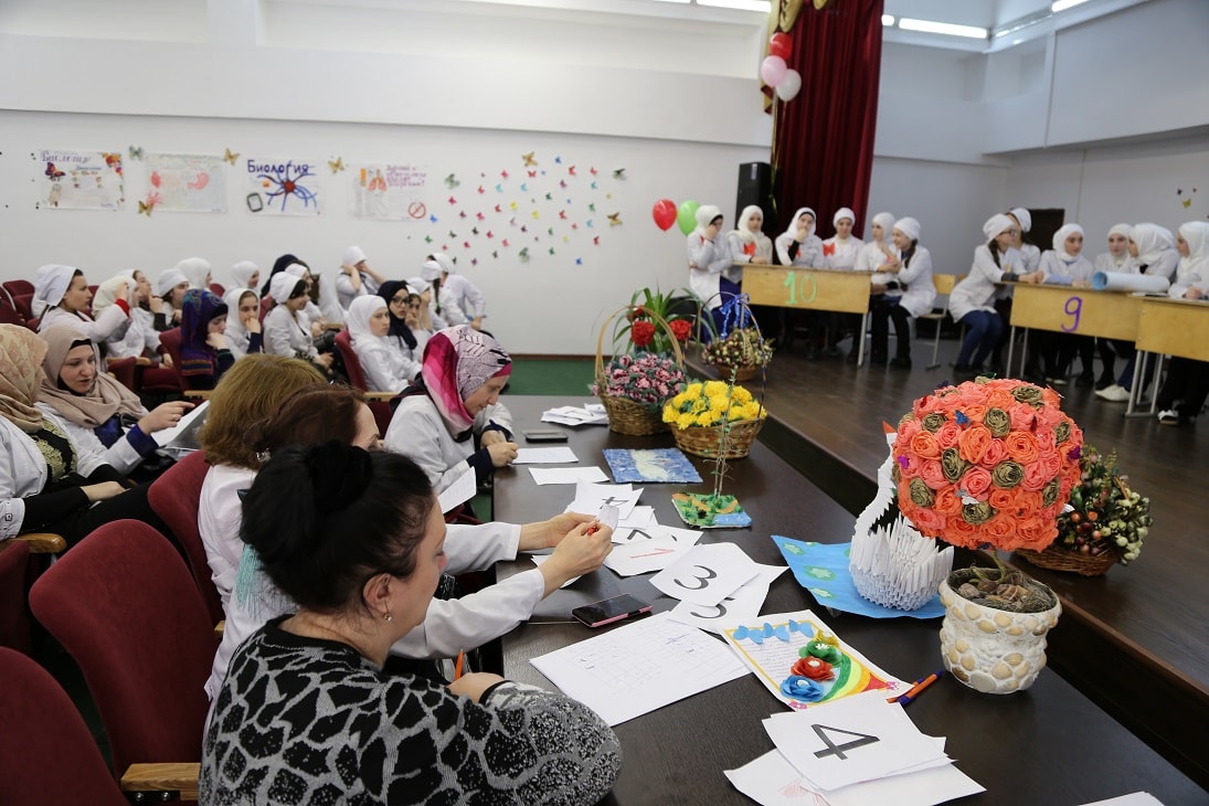 Вчера в медицинском колледже имени Башларова завершилась Неделя биологии