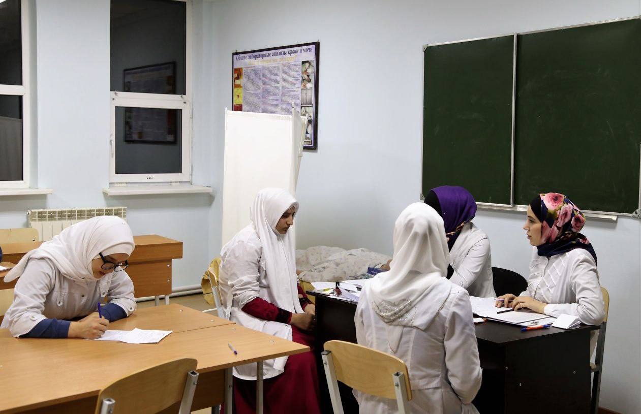 МК им. Башларова начался период зимней сессии.