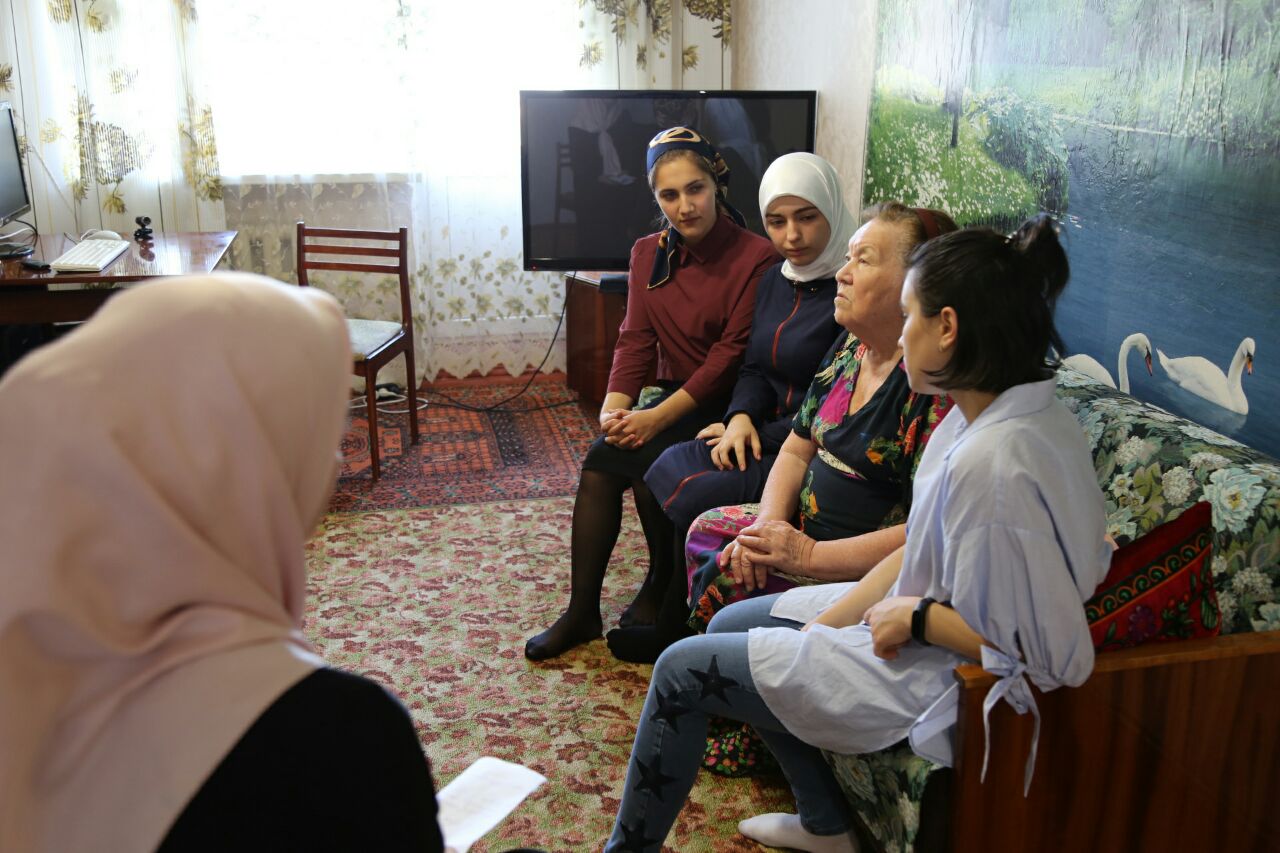 Башларовцы вновь в гостях у Авериной В. Г.