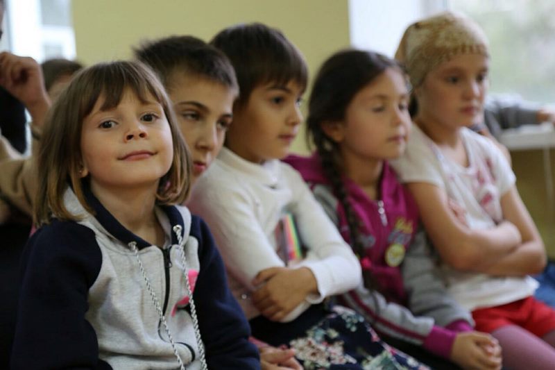 Дети должны улыбаться