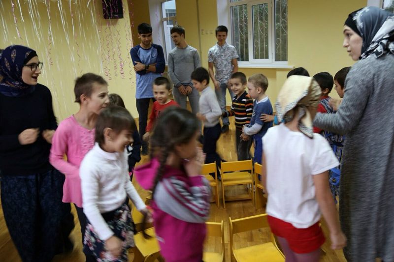 Дети должны улыбаться