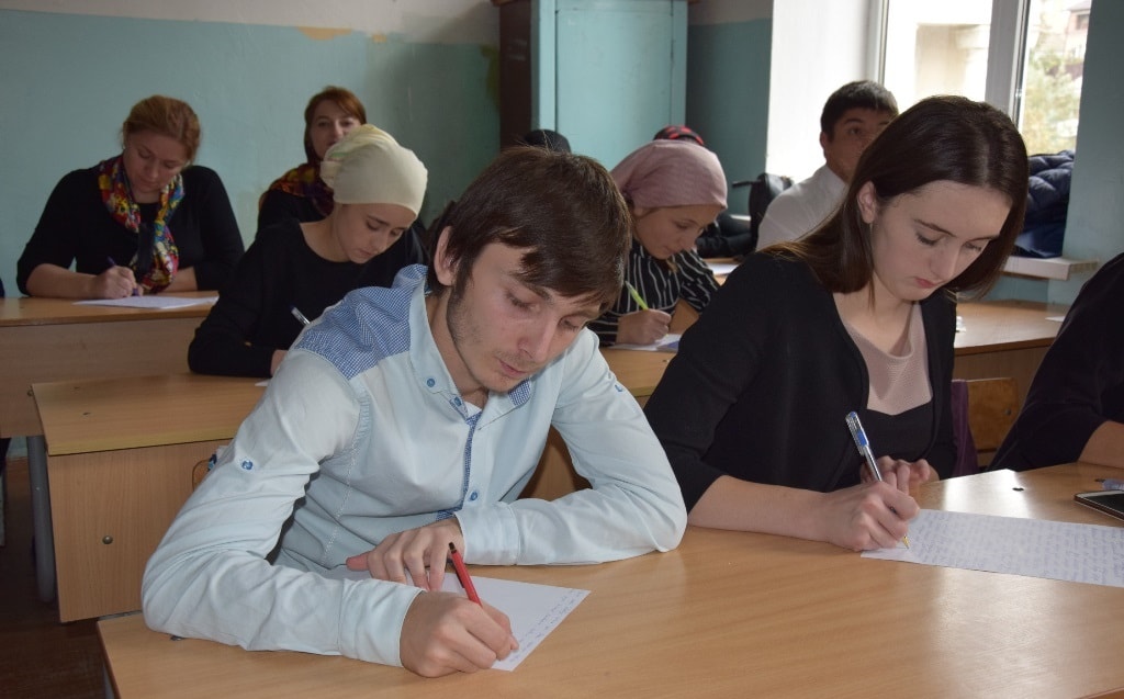 Тотальный диктант на языках народов Дагестана