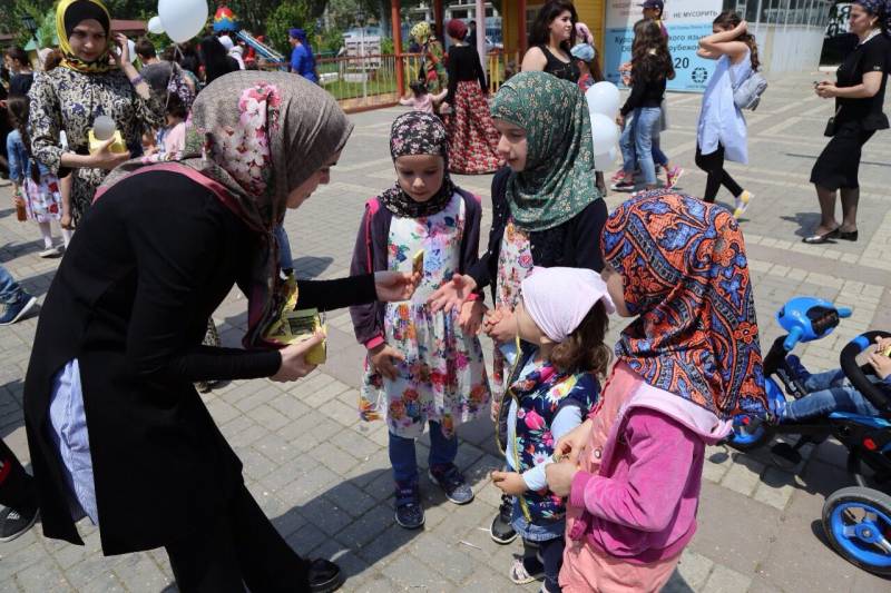 Детских улыбок радостный день