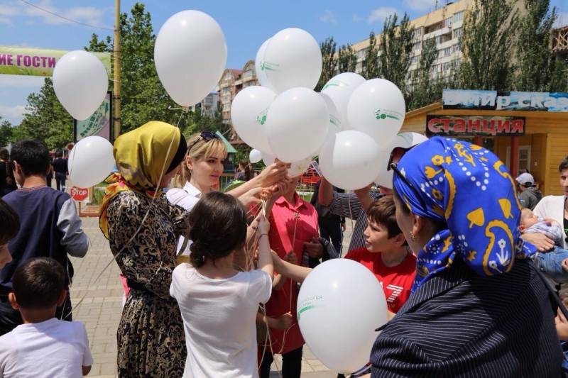 Детских улыбок радостный день