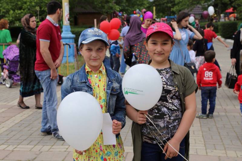 Детских улыбок радостный день