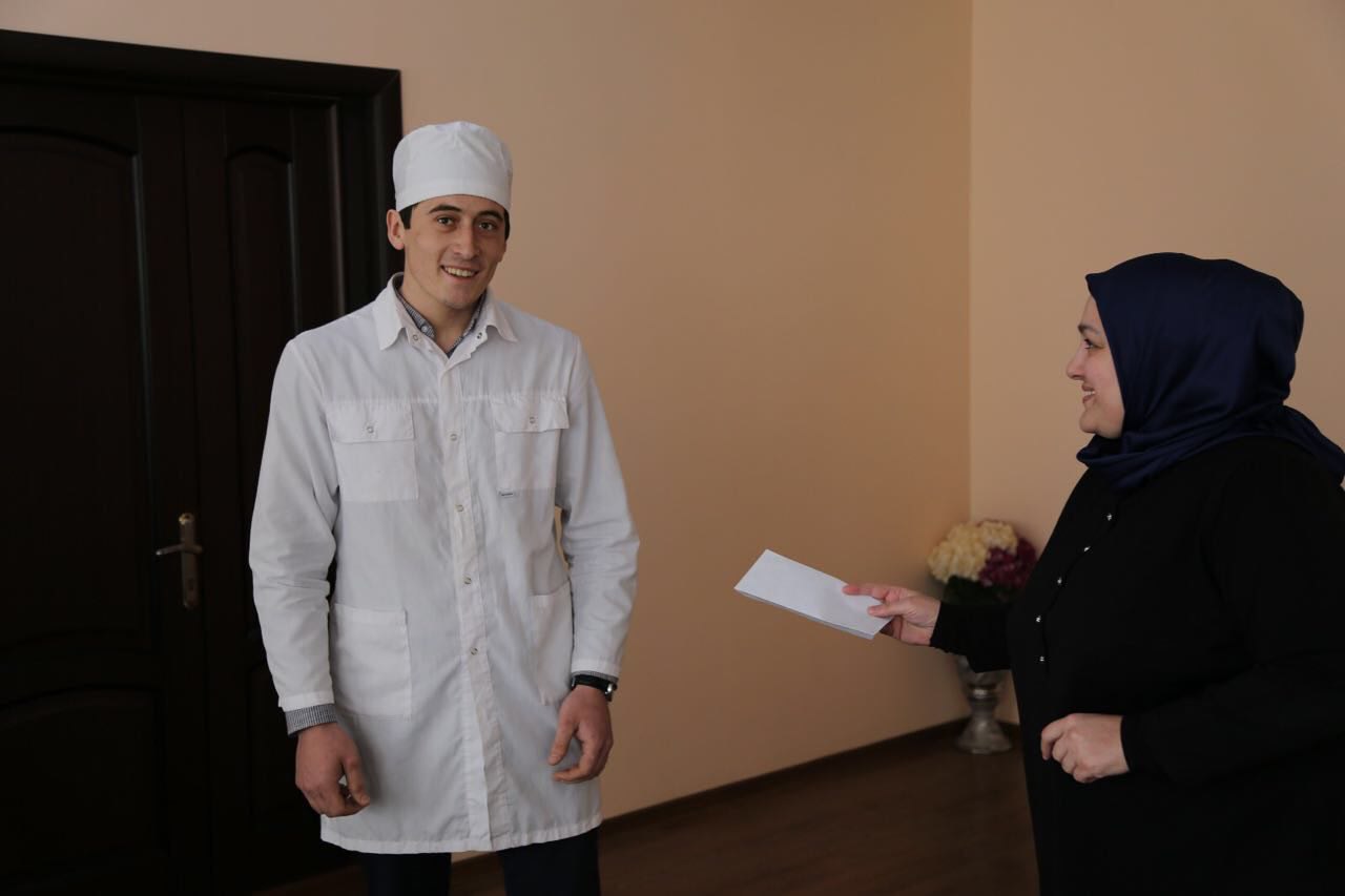 Победителя олимпиады наградили в родном колледже