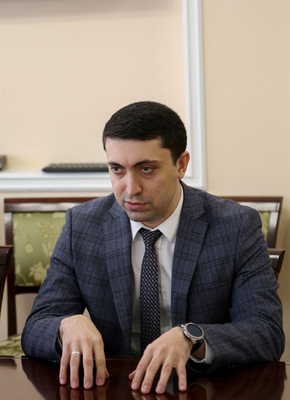 Встреча Министра по делам молодежи РД со студентами МК им.Башларова.