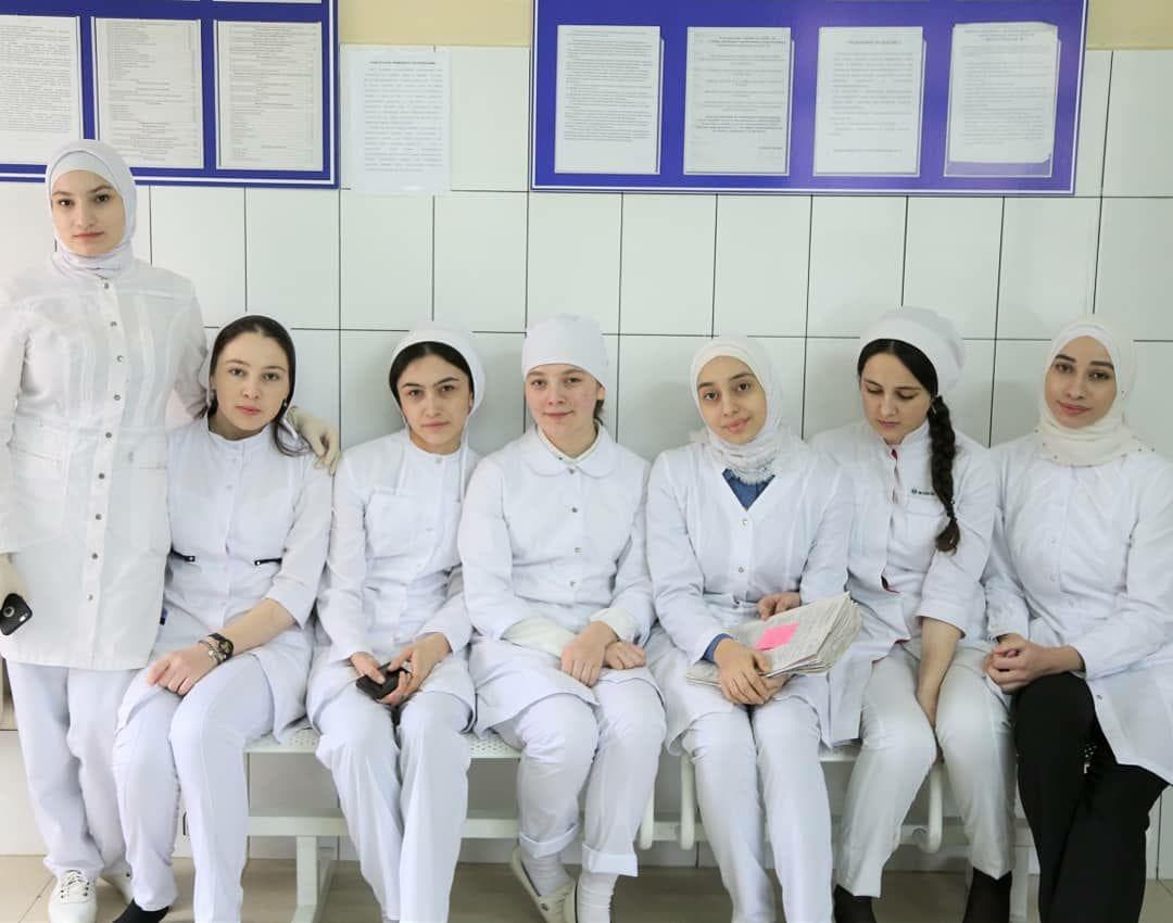 У студентов 3 курса МК им. Башларова продолжается производственная практика