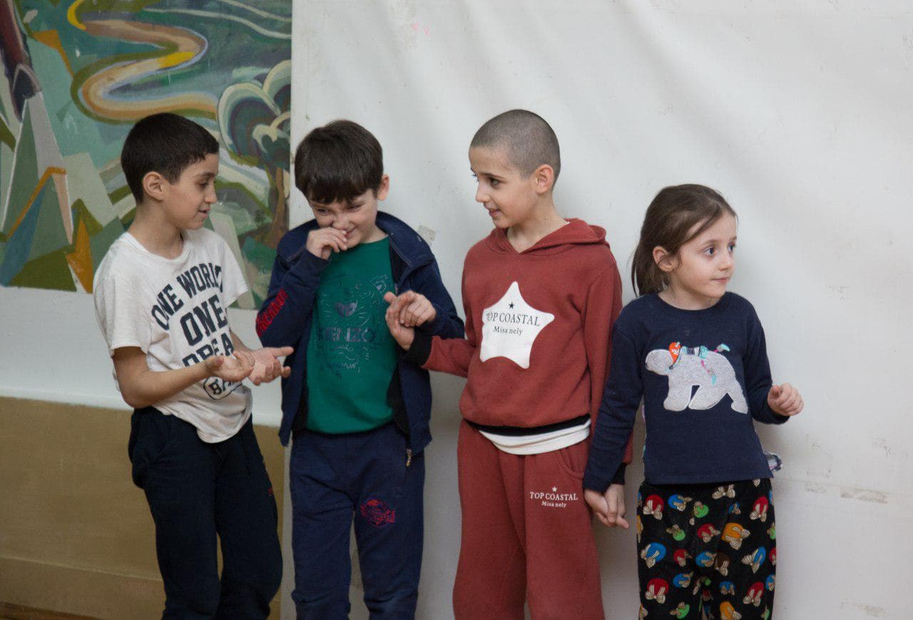 Студенты МК им. Башларова посетили школу- интернат для сирот.