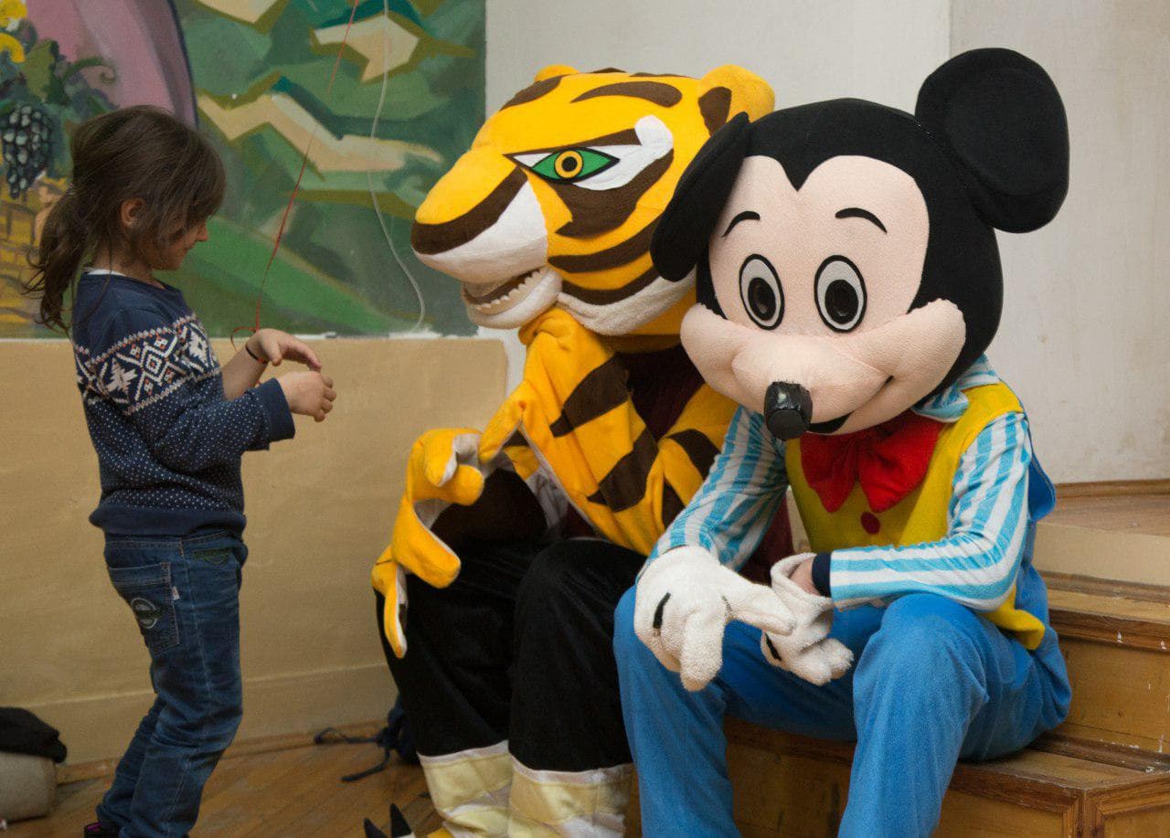 Студенты МК им. Башларова посетили школу- интернат для сирот.