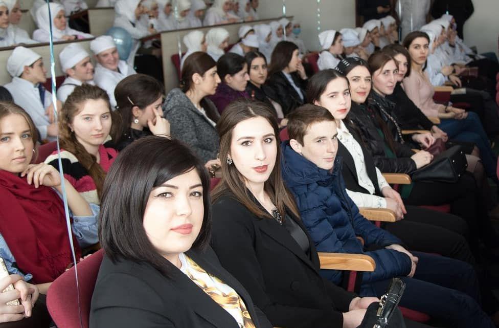 Студенты МК им. Башларова филиала г. Дербент, посетили головной ссуз.