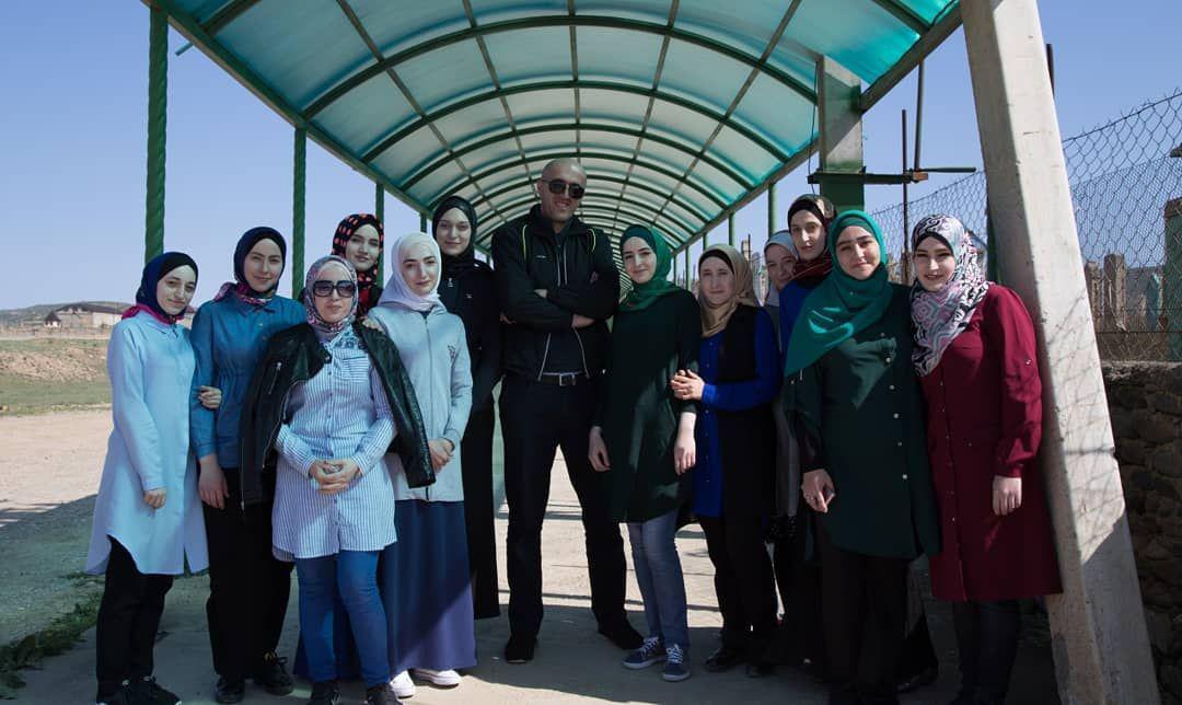 Зиярат к могиле  достопочтенного шейха Саида-афанди Чиркейского (к.с)