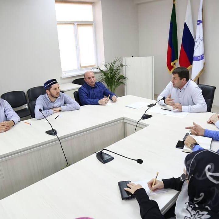 В Муфтияте РД прошло плановое совещание