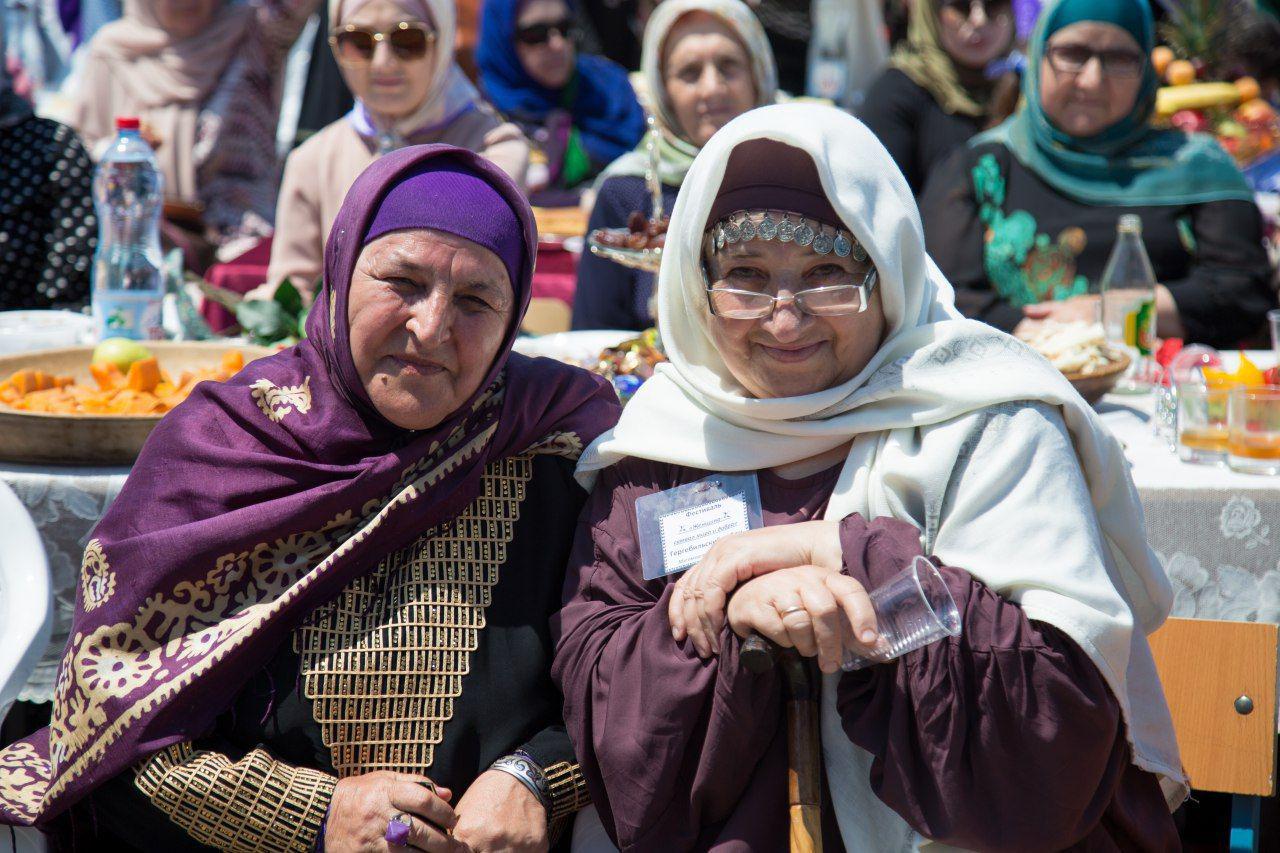 Республиканский женский форум "Женщина - символ мира и добра"