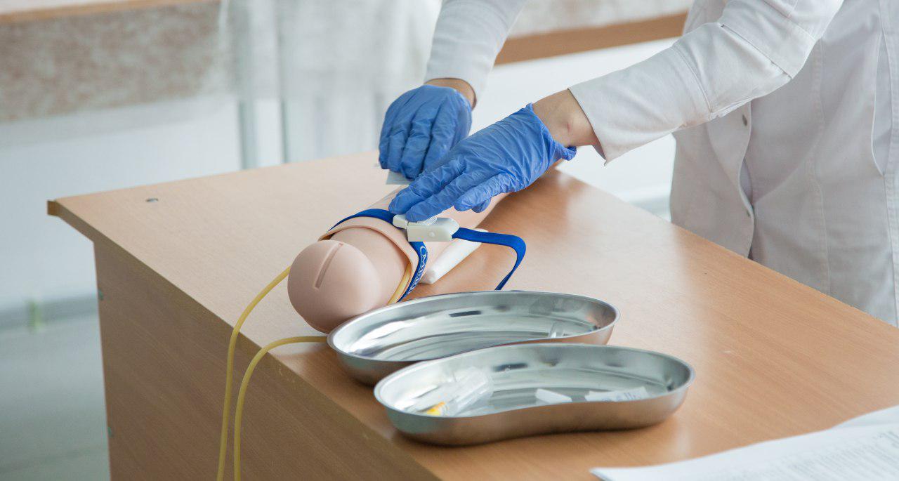 Выпускники МК им. Башларова прошли второй этап первичной аккредитации