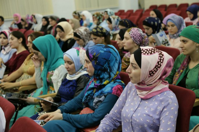 ДГИ приглашает выпускников-башларовцев продолжить образование