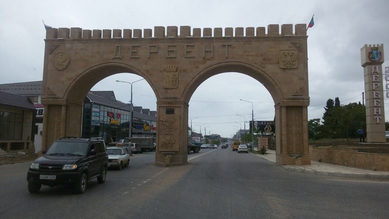 Студенты Медицинского колледжа имени Башларова совершили экскурсию по древнему городу Дербент