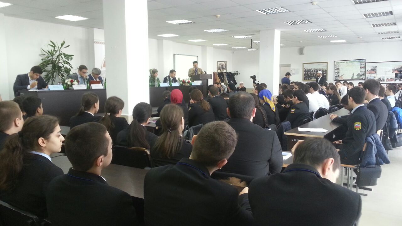 "Возрождение традиционного духовного наследия российских мусульман"