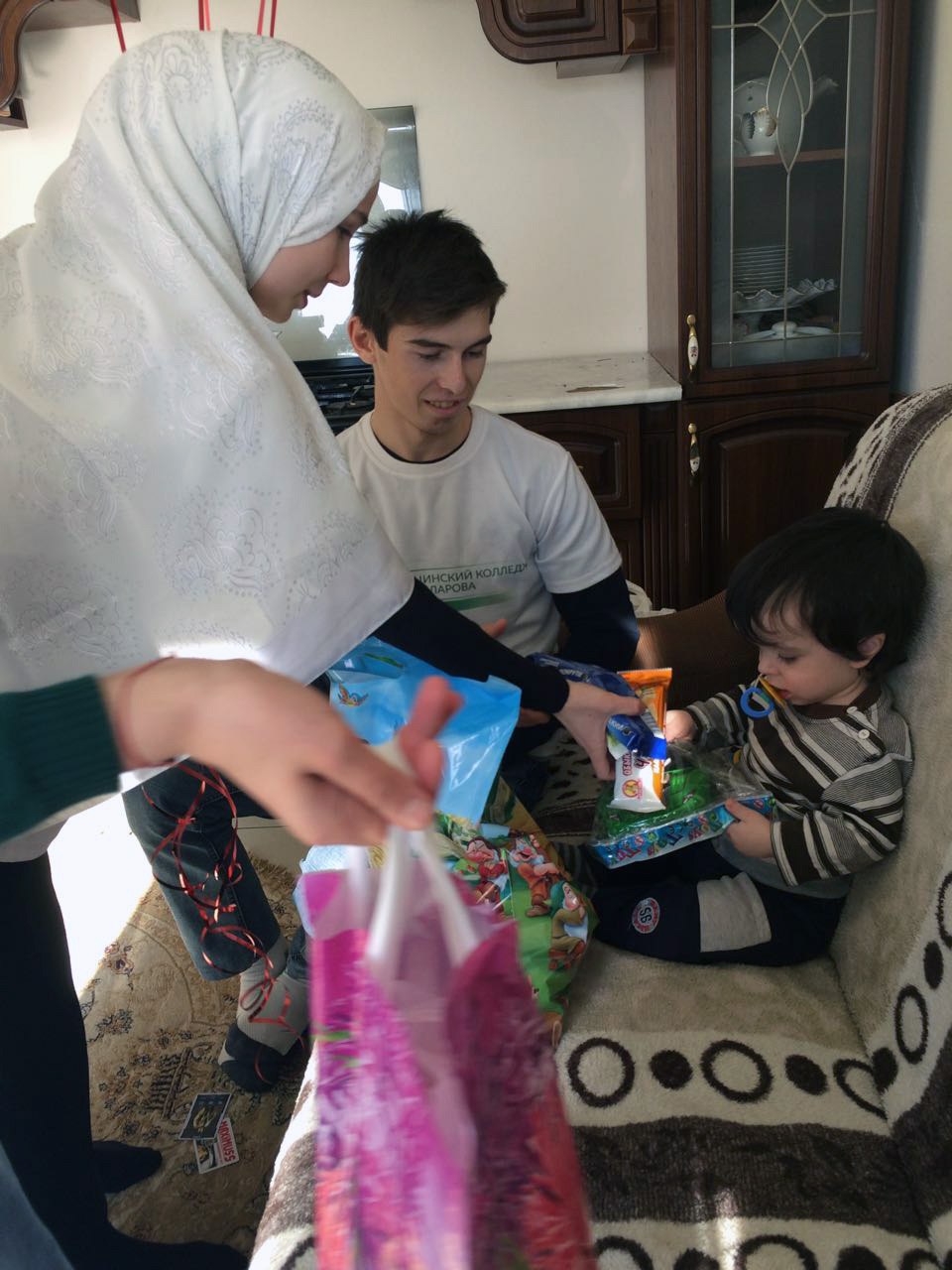 Визит волонтеров.