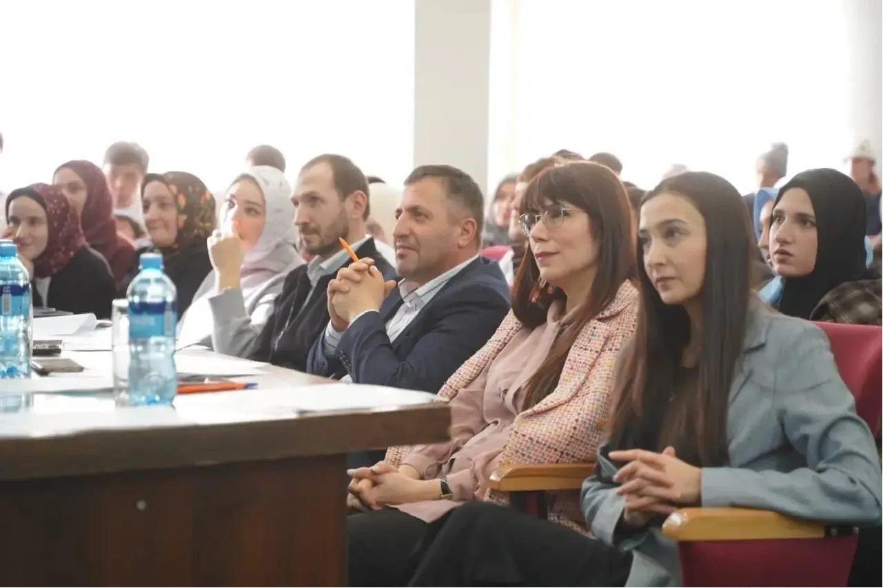 Клуб Веселых и Находчивых МКиБ