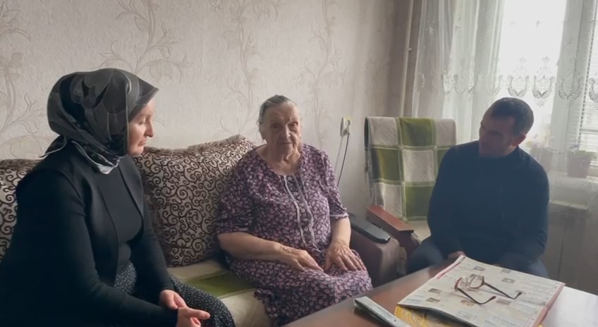 Команда проекта «Воспоминания солдата победы» навестили ветерана Великой Отечественной войны ЕленуСорокину, проживающую в г. Буйнакске.