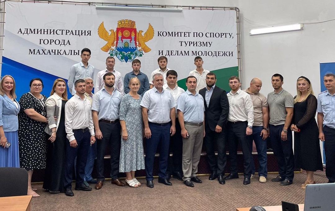 Круглый стол «О мерах по социальной адаптации несовершеннолетних прибывших из зон вооруженных конфликтов»,